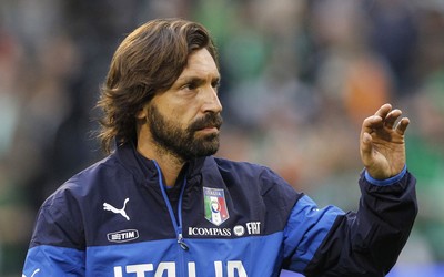 有球电竞精华-克瓦拉茨赫利亚面对包夹送出穿越球